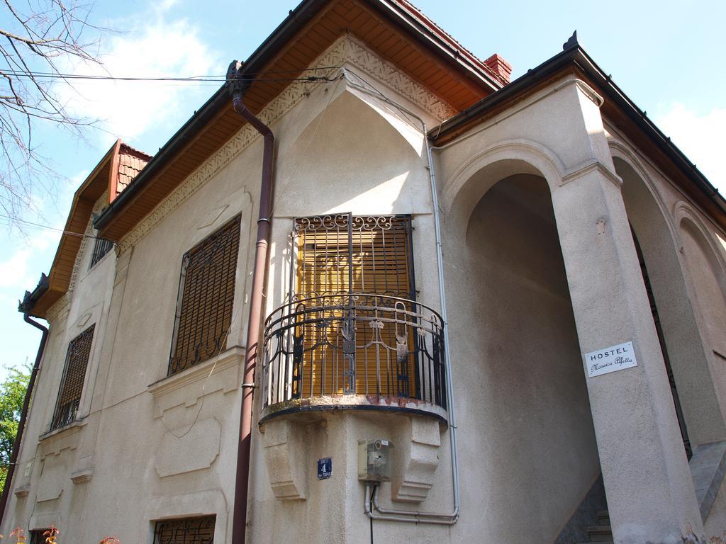 Mosaico Alfetta Hostel Timisoara Ngoại thất bức ảnh