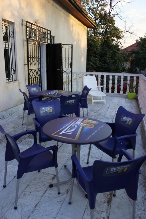 Mosaico Alfetta Hostel Timisoara Ngoại thất bức ảnh