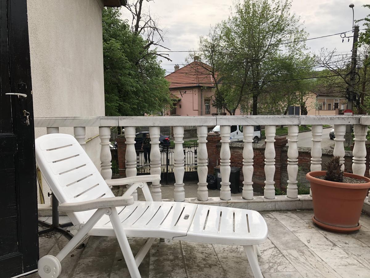 Mosaico Alfetta Hostel Timisoara Ngoại thất bức ảnh